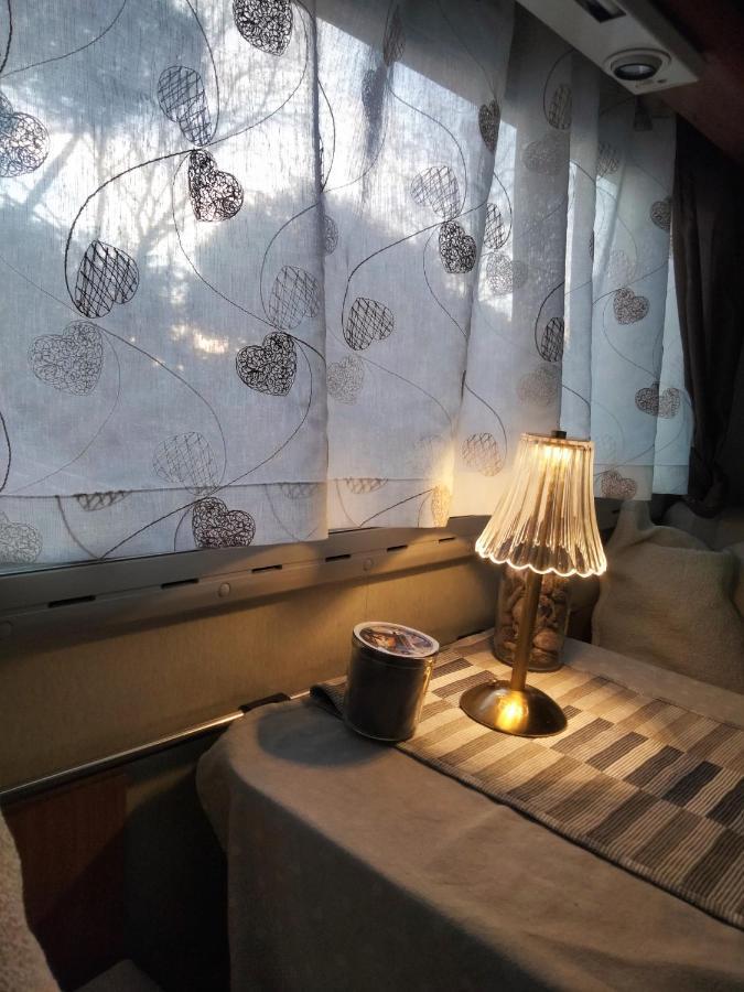 Love In The Camper Florens Exteriör bild